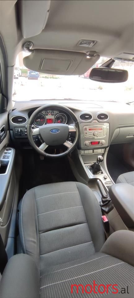 2010' Ford Focus photo #4