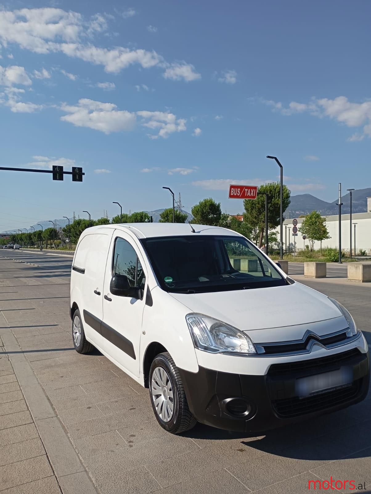 2013' Citroen Berlingo photo #1