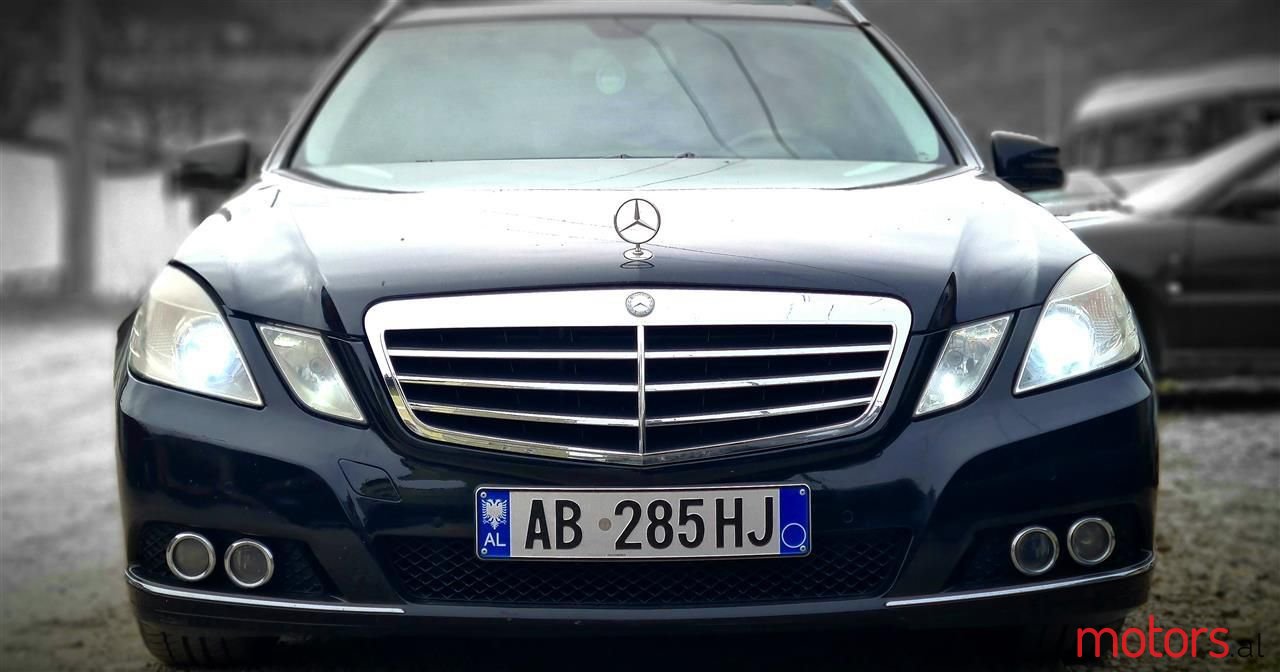 2010' Mercedes-Benz E 200 photo #1