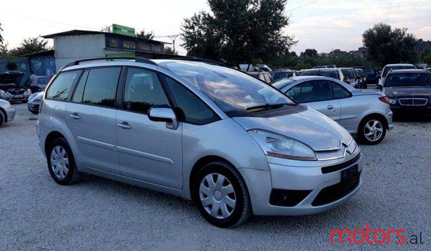 2008' Citroen Grand C4 Picasso photo #1