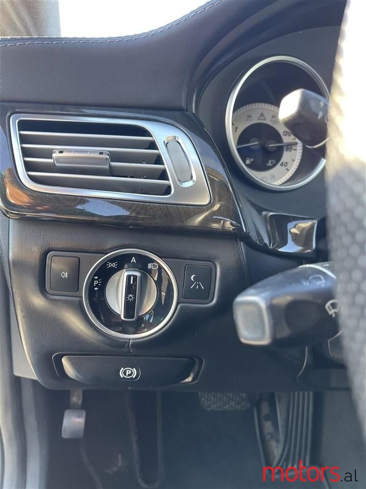 2011' Mercedes-Benz CLS 350 photo #6