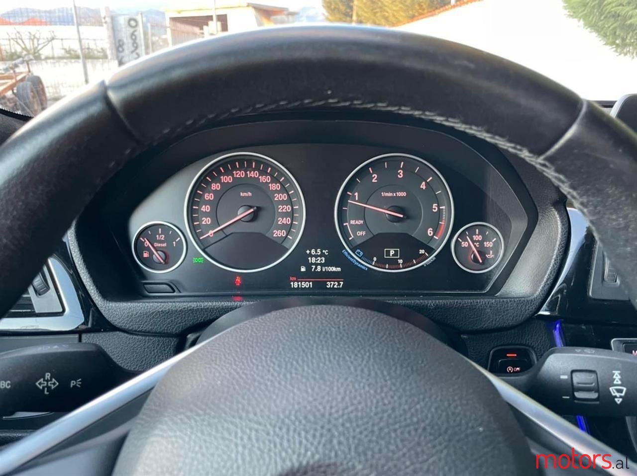 2013' BMW 320 photo #5