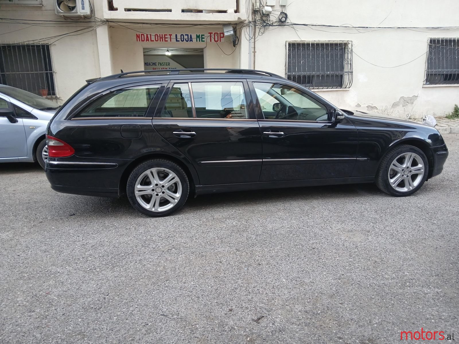 2007' Mercedes-Benz E 220 photo #2