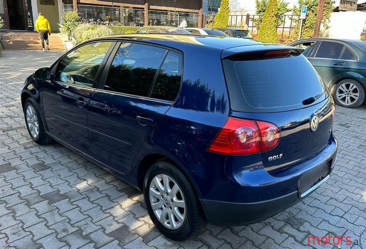 2005' Volkswagen Golf photo #5