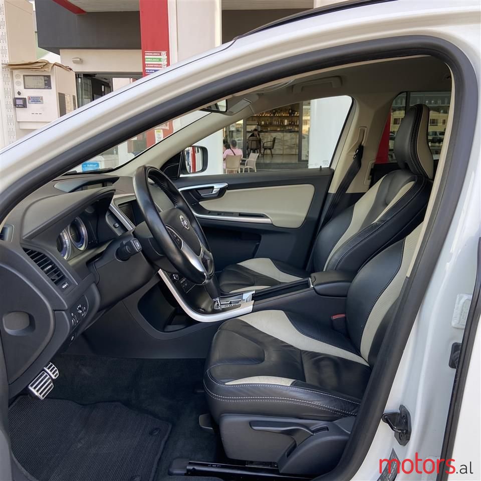 2010' Volvo Xc 60 photo #5