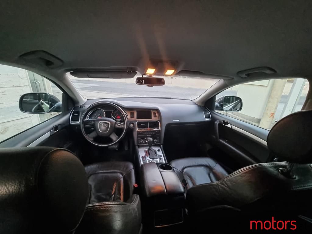 2007' Audi Q7 photo #4