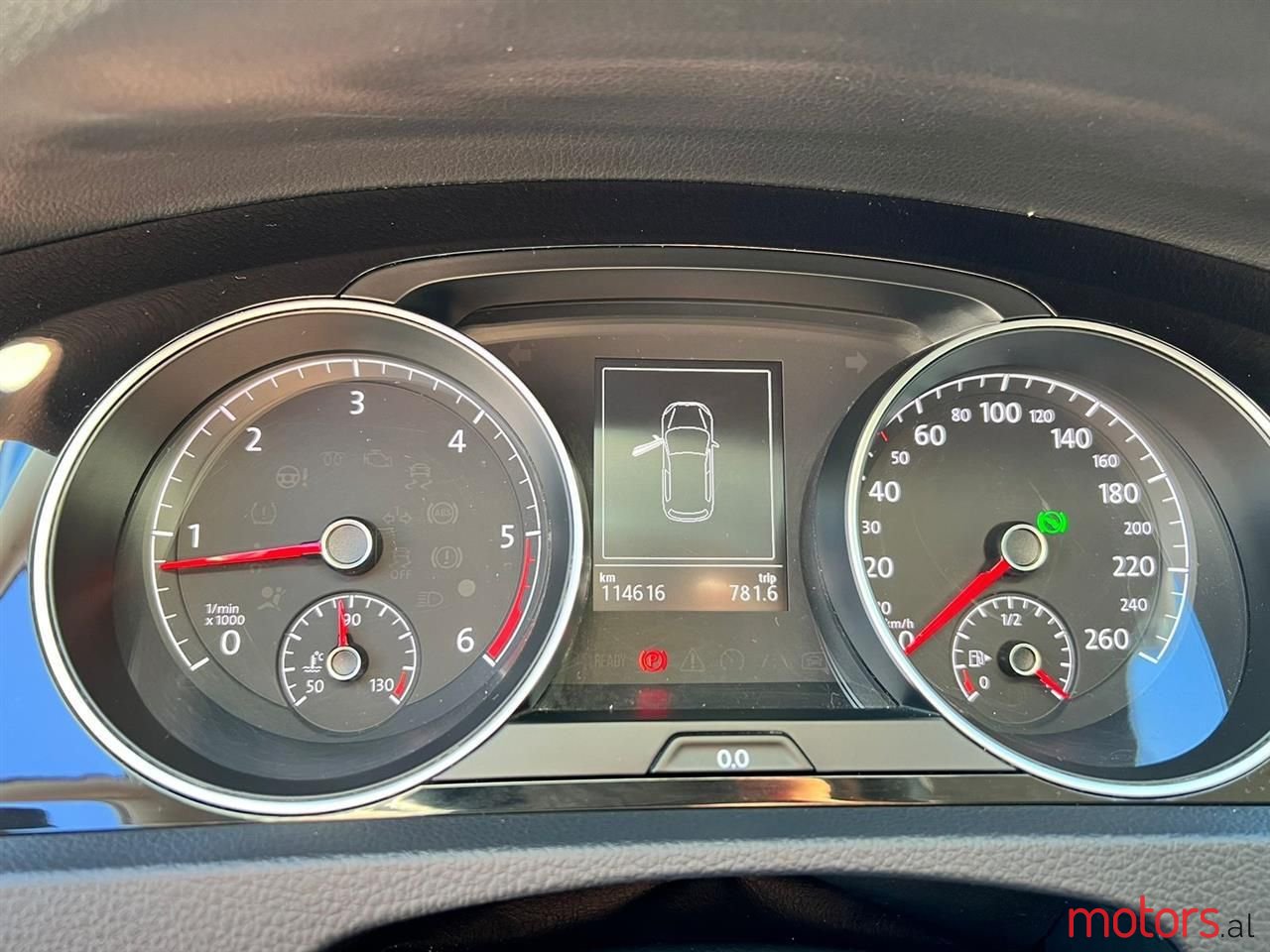 2016' Volkswagen Golf photo #6