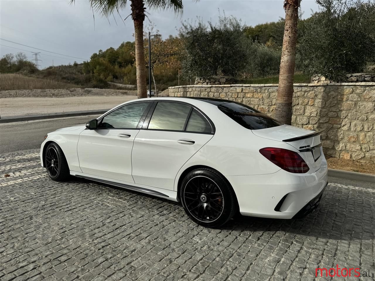 2015' Mercedes-Benz C 300 photo #3