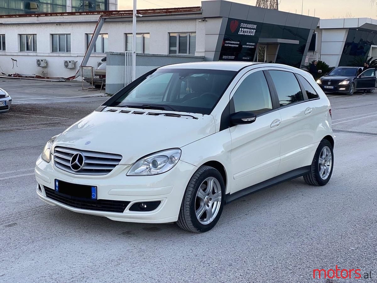 2006' Mercedes-Benz B 180 photo #1
