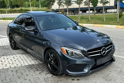 2015' Mercedes-Benz C 300