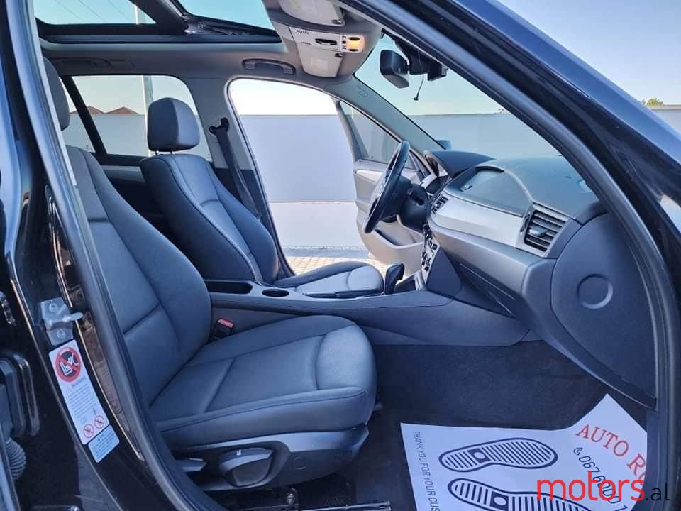 2011' BMW X1 photo #5