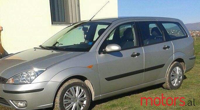 2002' Ford Focus photo #1