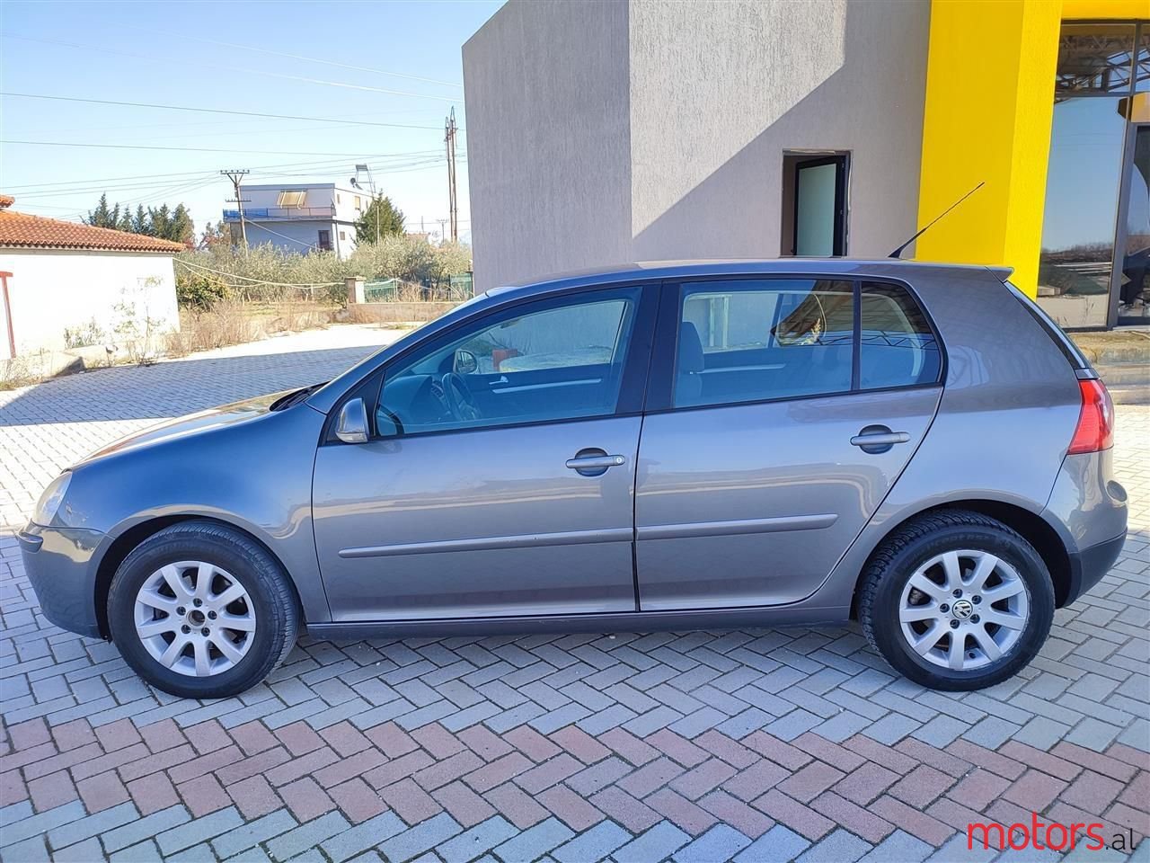 2007' Volkswagen Golf photo #1