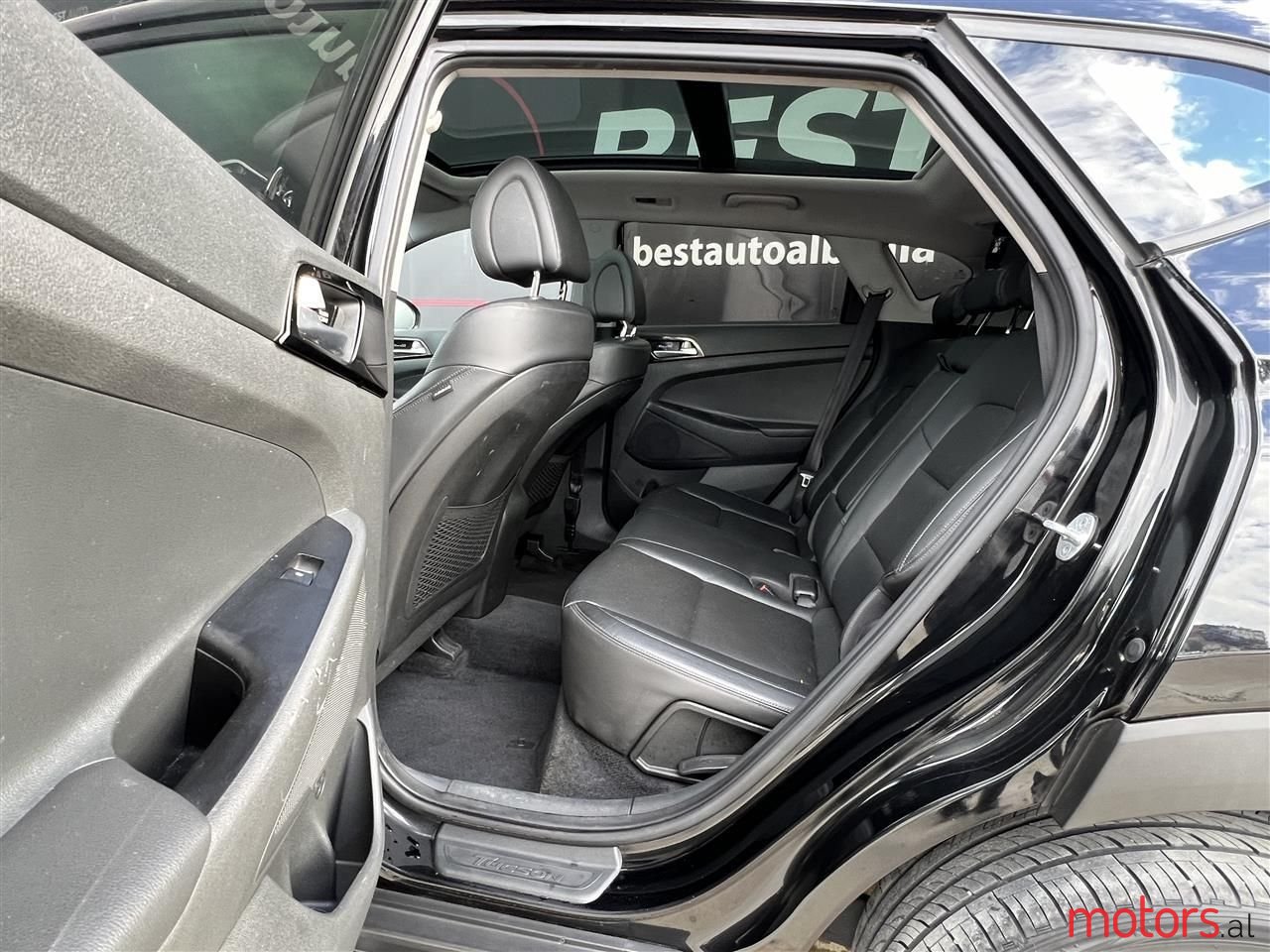 2015' Hyundai Tucson photo #3