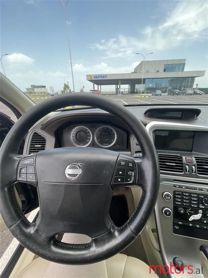 2010' Volvo Xc 60 photo #6