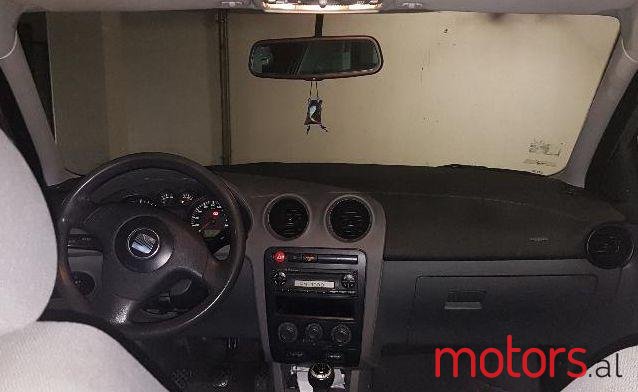 2003' SEAT Ibiza photo #1