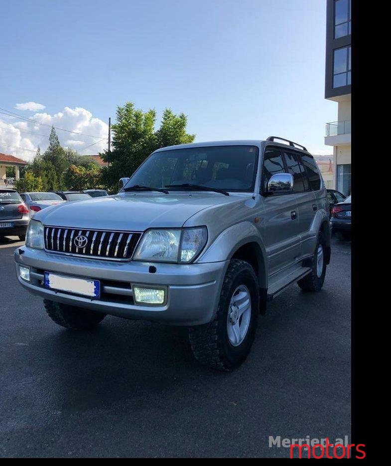 2001' Toyota Land Crusier photo #1