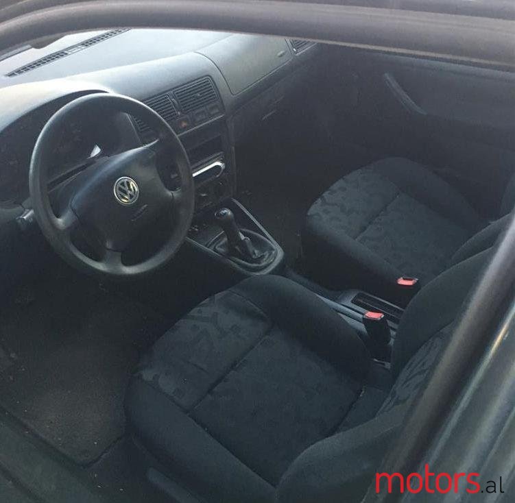 2000' Volkswagen Golf photo #2