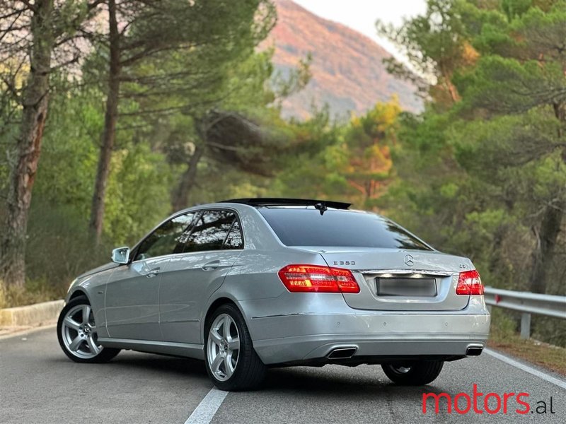 2012' Mercedes-Benz E 350 photo #5