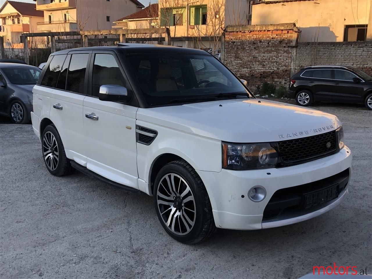 2008' Land Rover Range Rover Sport photo #1