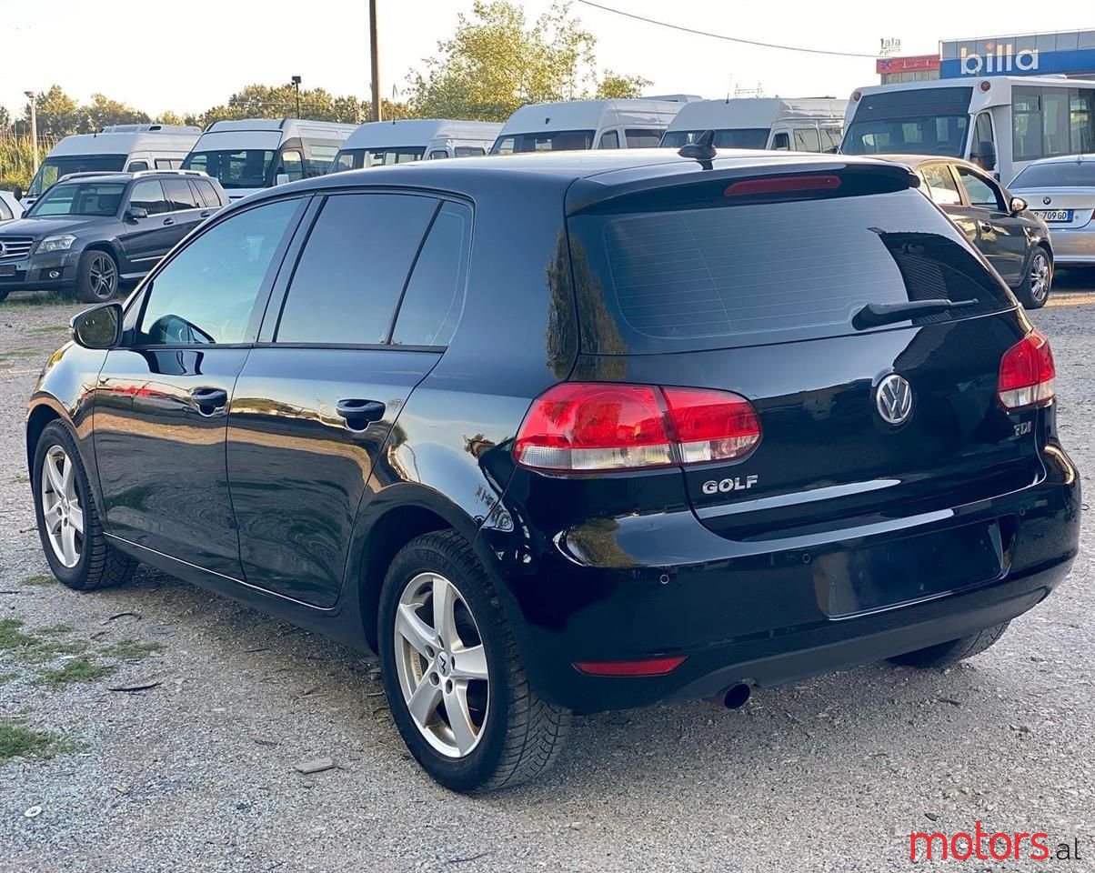 2010' Volkswagen Golf photo #3