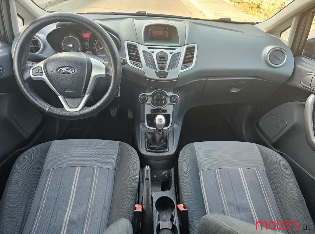 2009' Ford Fiesta photo #3