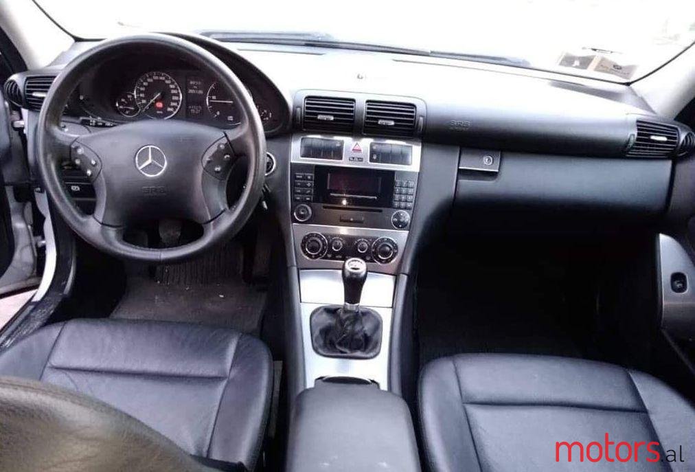 2005' Mercedes-Benz C 200 photo #1
