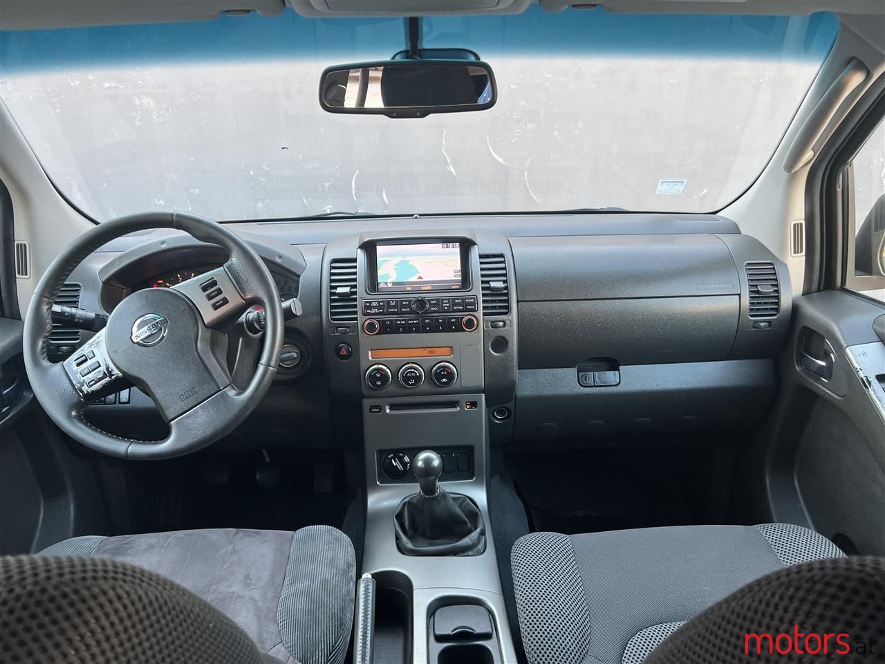 2010' Nissan Navara photo #6