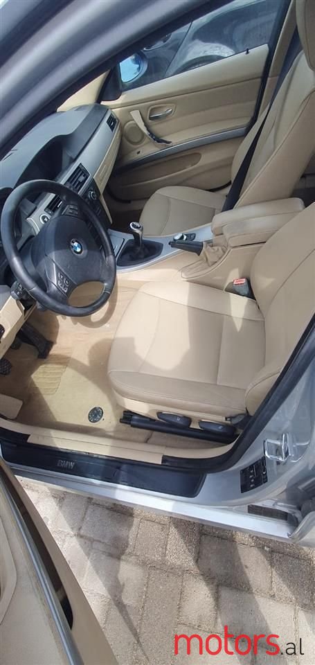 2008' BMW 320 photo #3