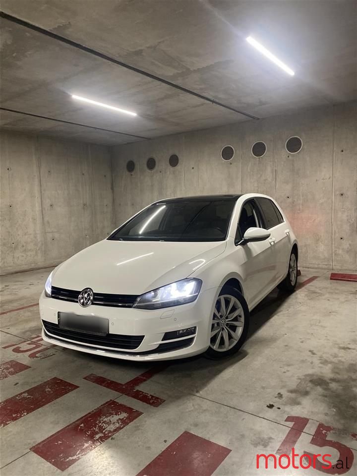 2013' Volkswagen Golf photo #3