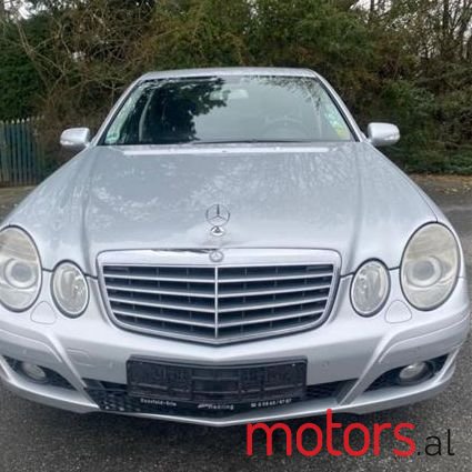 2007' Mercedes-Benz E 280 photo #2