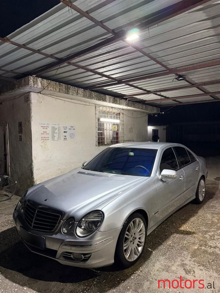 2007' Mercedes-Benz E 320 photo #3