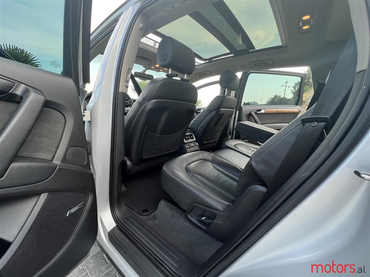 2011' Audi Q7 photo #4