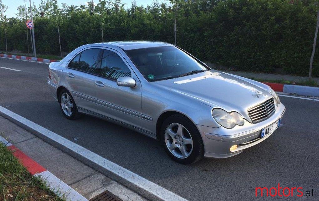 2004' Mercedes-Benz C 200 photo #1