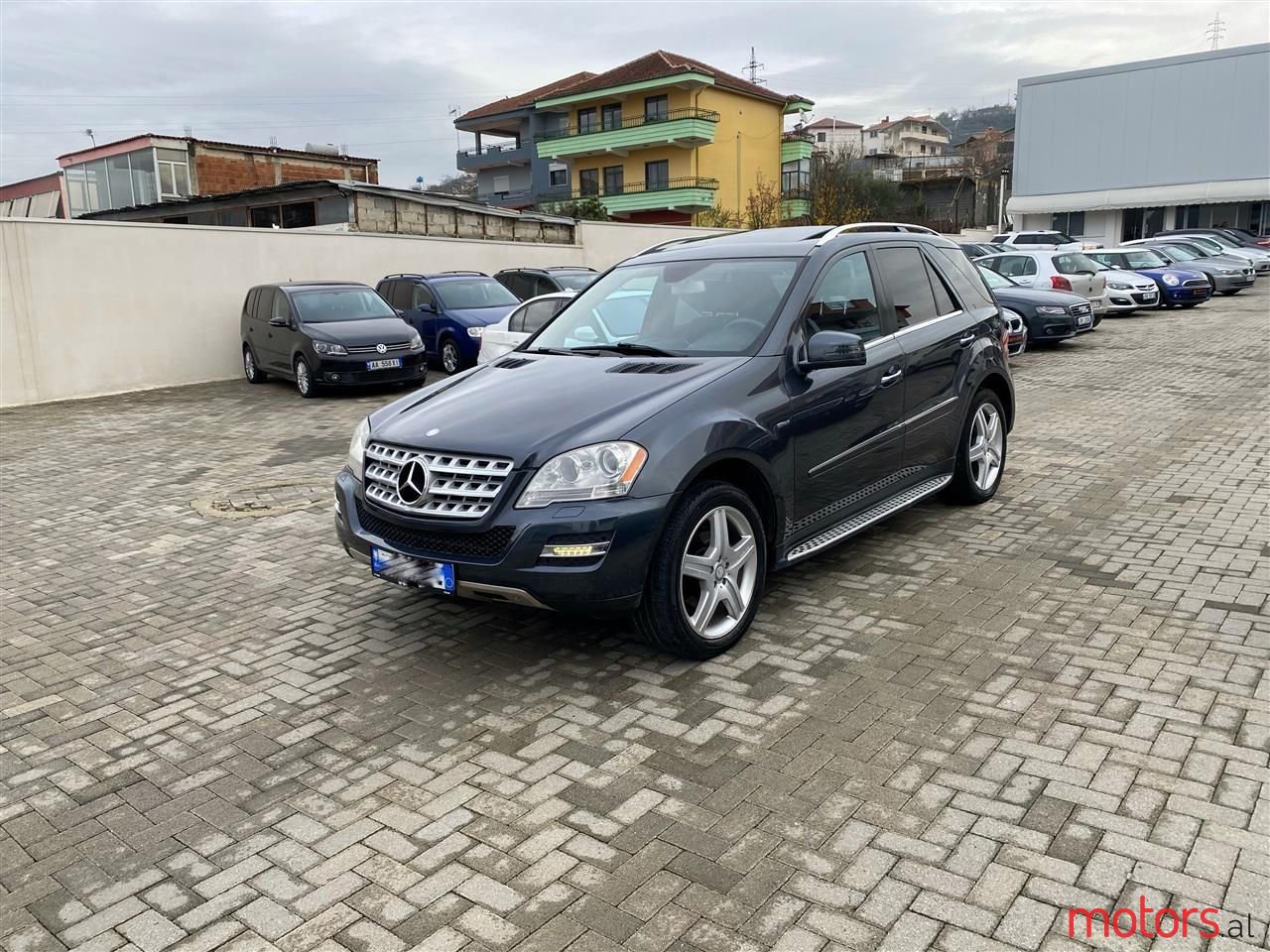 2011' Mercedes-Benz ML 350 photo #1
