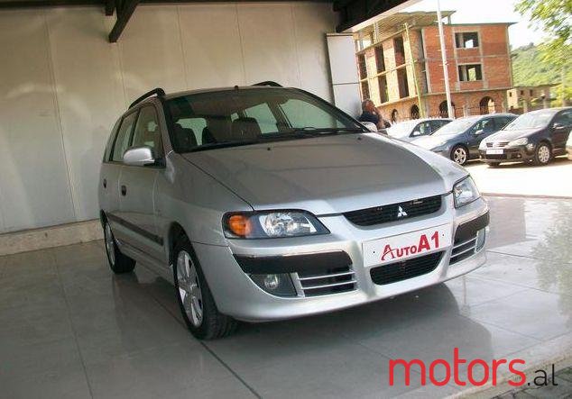 2004' Mitsubishi Space Star photo #2