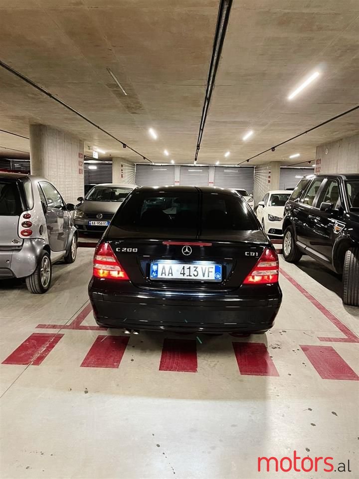 2004' Mercedes-Benz C 200 photo #2