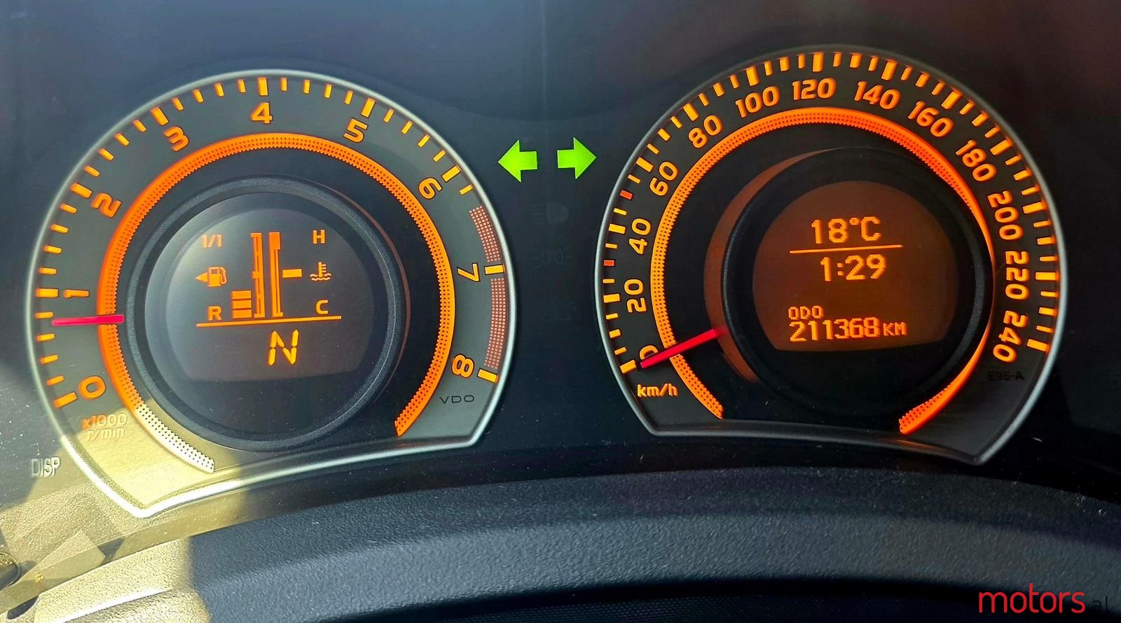 2007' Toyota Auris photo #4