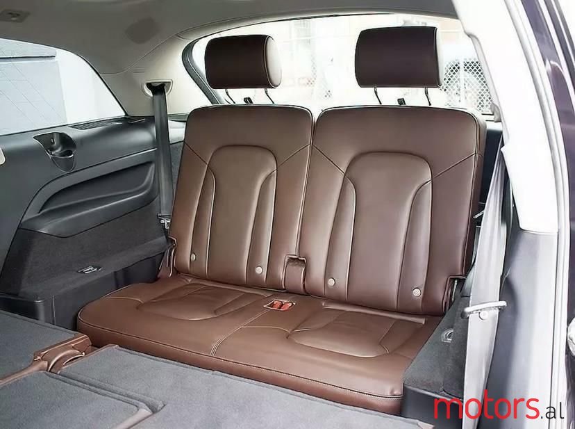 2012' Audi Q7 photo #5