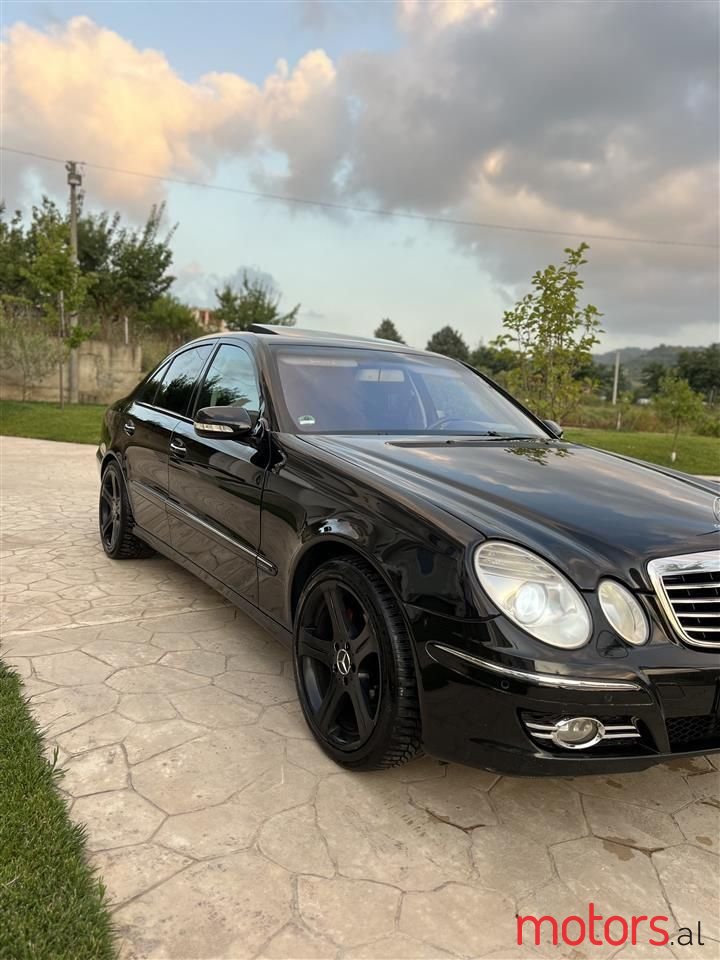 2007' Mercedes-Benz E 320 photo #6
