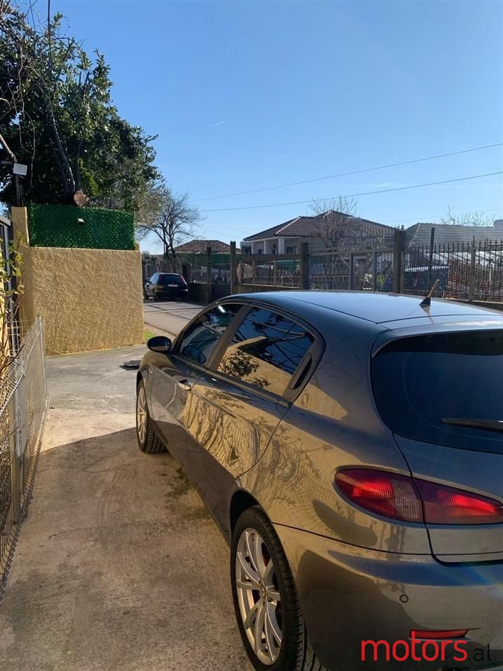 2009' Alfa Romeo Alfa 147 photo #3