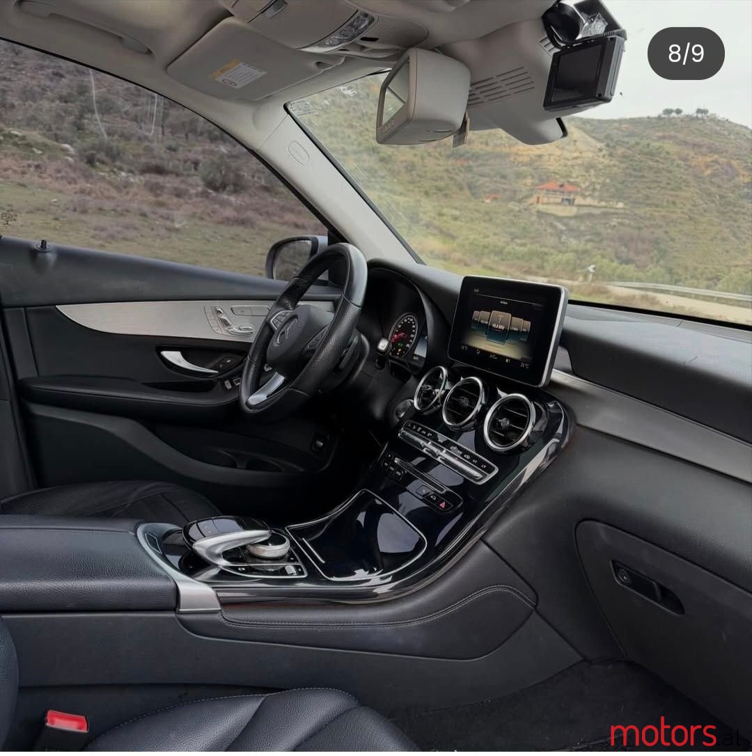 2016' Mercedes-Benz GLC 220 photo #5