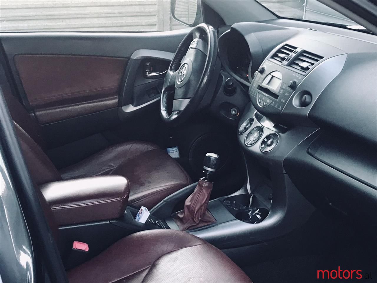 2008' Toyota RAV4 photo #3