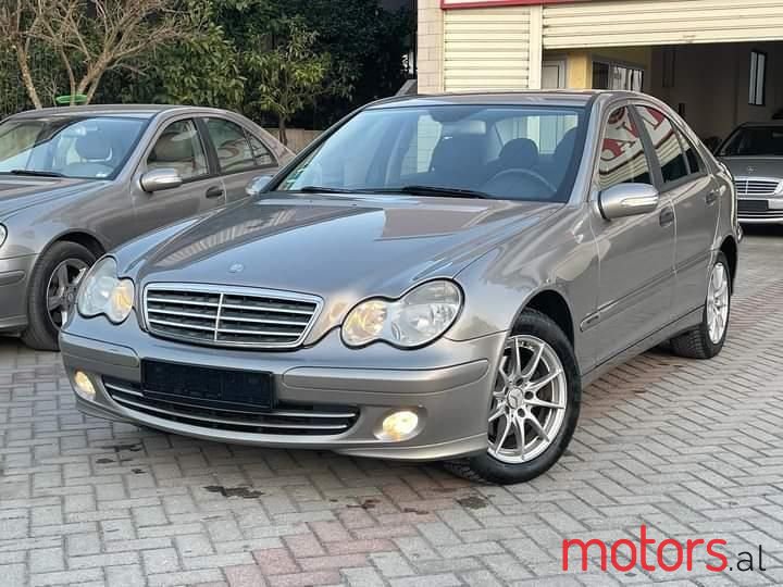 2005' Mercedes-Benz C 220 photo #1