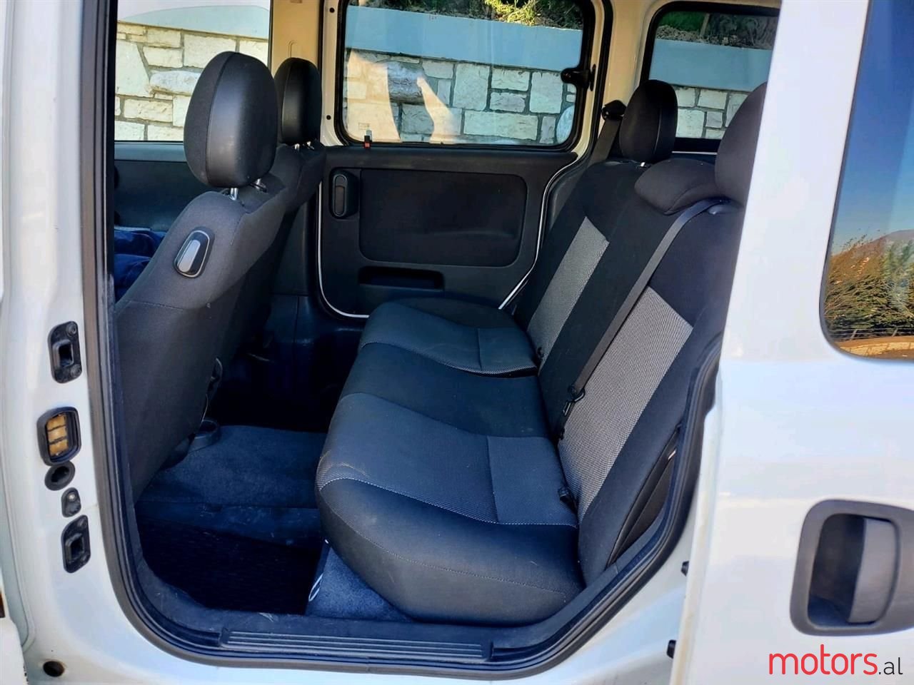 2010' Opel Combo photo #5