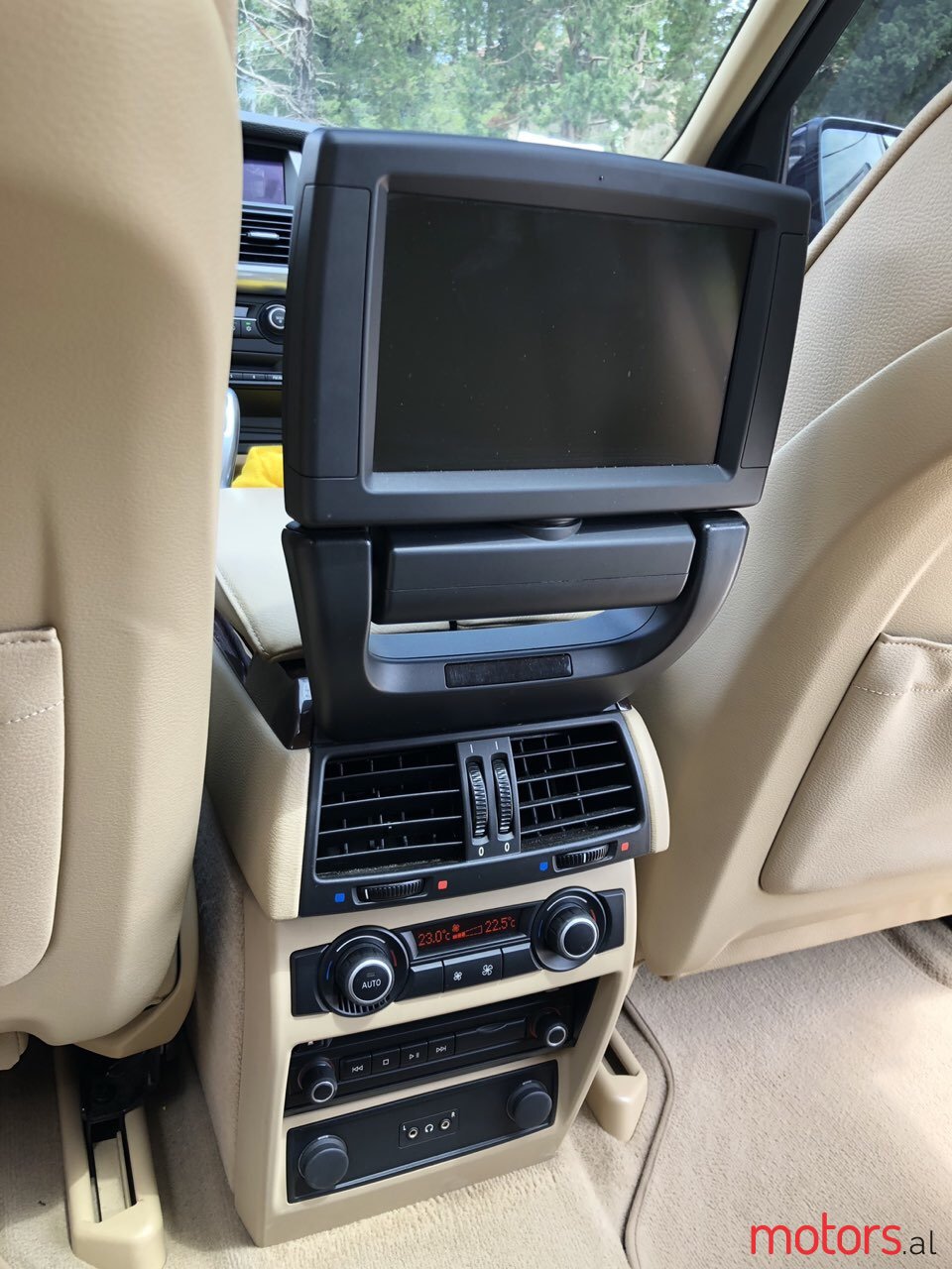 2011' BMW X5 photo #7