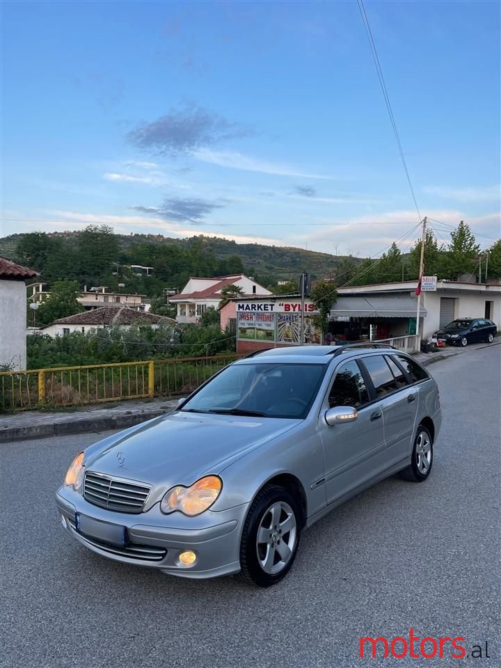 2005' Mercedes-Benz C 230 photo #1
