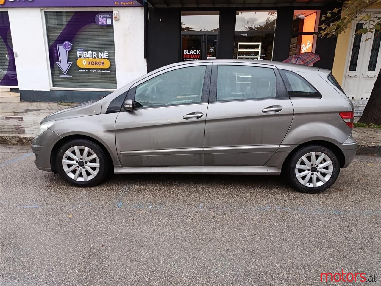 2008' Mercedes-Benz B 200 photo #3