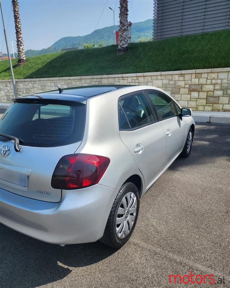 2008' Toyota Auris photo #4