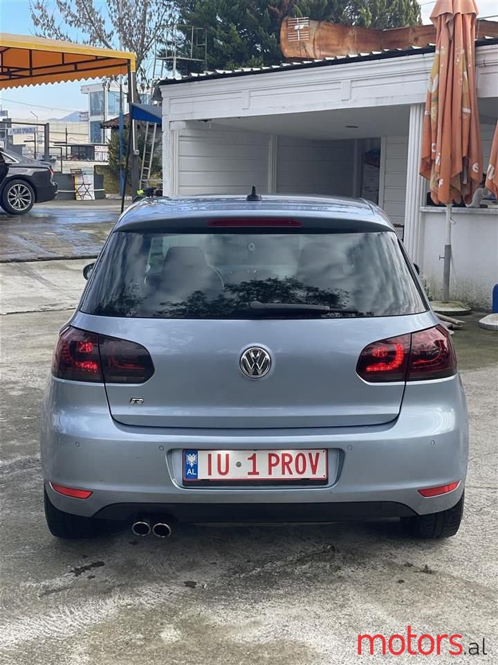 2009' Volkswagen Golf photo #6